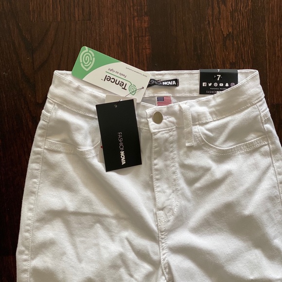 New FashionNova White Canopy Jeans - Picture 4 of 6